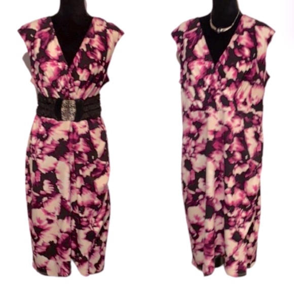 PLANET Midi Dress w/ ruching!!! - Picture 4 of 12